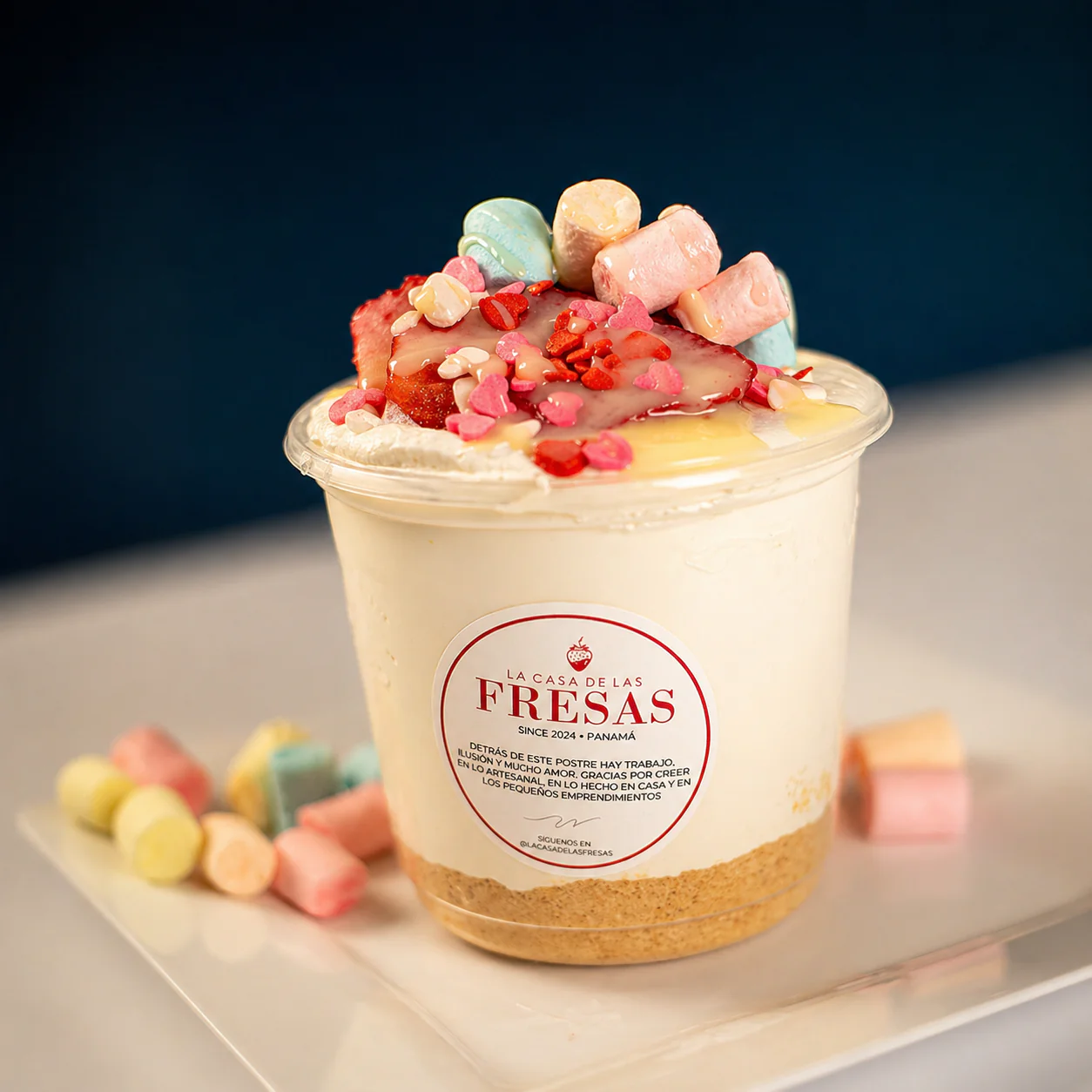 2 Crocantes de Fresas con Crema + Cupón de $100 Off para servicio de Snack Bar por $8.50 en La Casa de las Fresas - Image 3