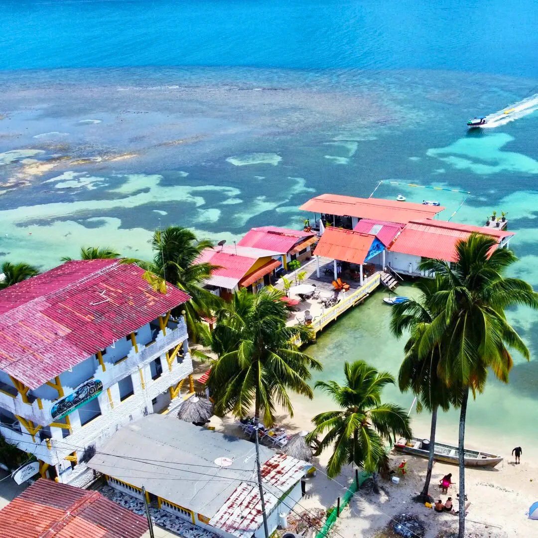 Pasadía de Playa + Almuerzo con Bebida + Traslado de Lancha por $28 en el Hotel Cocotal Isla Grande - Image 8