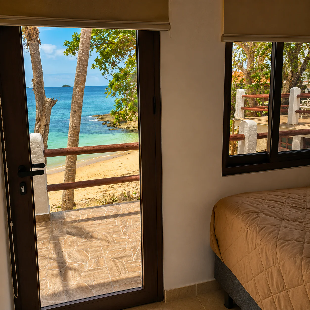 Estadía para 2 Personas + Tour de Isla + Posible Avistamiento de Ballenas por $120 en Hotel Punta Galeón Resort - Image 5