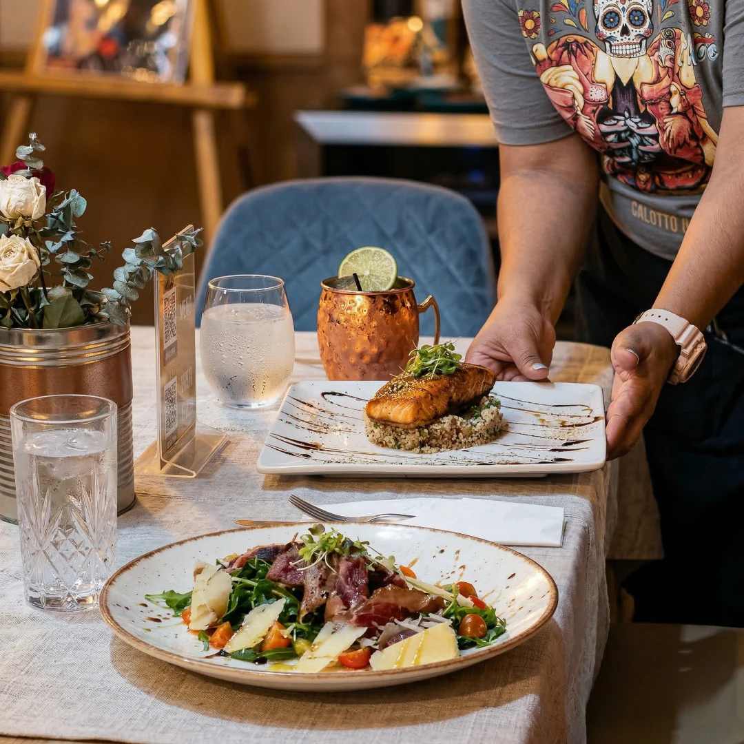 Paga $25 y Consume $40 en Todo el Menú de Comidas y Bebidas en Salotto Italiano - Image 9